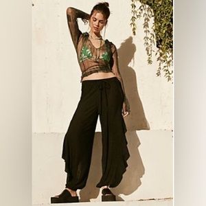 Free People🌴Paradiso Pants New With Tags💎